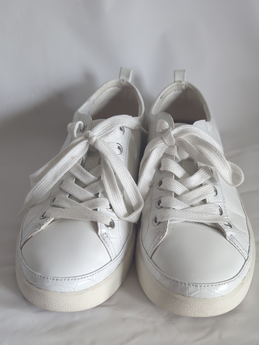 Vionic Women's Sneaker Winny Leather Crocodile Quiet Luxury Neutral Classic Sz 8 - Picture 12 of 13